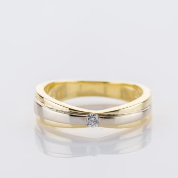 Ring aus 585 Mehrfarbgold mit 0,06 ct Brillant