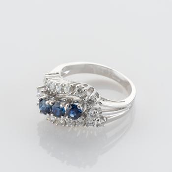 Preview: 0.60ct Sapphire & 0.90ct Diamond Ring in 14K White Gold