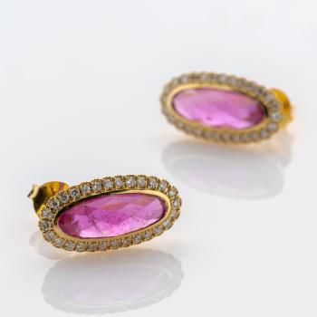 Ohrstecker aus 585+750er Gold mit 2.50ct Rubinen und 0.45ct Brillanten