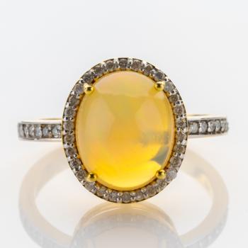 Opal Ring mit 0.40ct Brillanten aus 750er Gold