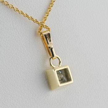 Preview: Anhänger aus 585er Gelbgold mit 0,70 ct Brillant