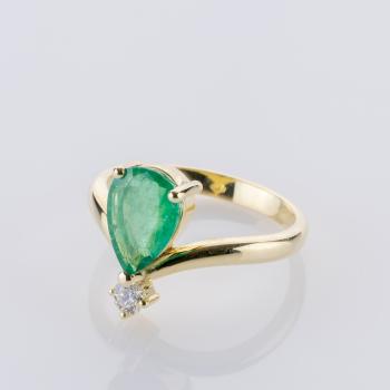 Preview: Ring in 14K Yellow Gold with 1.75 ct Emerald and 0.10 ct Diamond