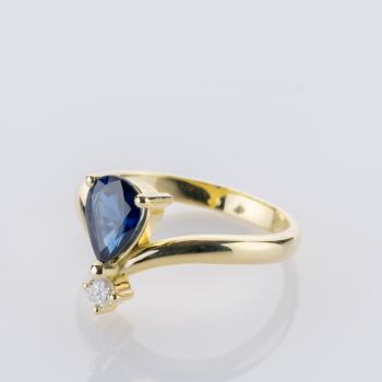 Preview: Cecilia Ring in 14K Yellow Gold with 1.40 ct Sapphire and 0.10 ct Diamond