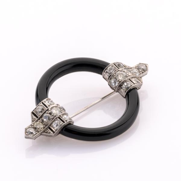 Art Deco Brosche aus 750er Weißgold mit Brillanten