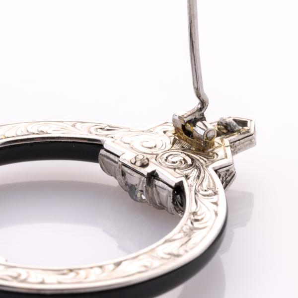 Art Deco Brosche aus 750er Weißgold mit Brillanten