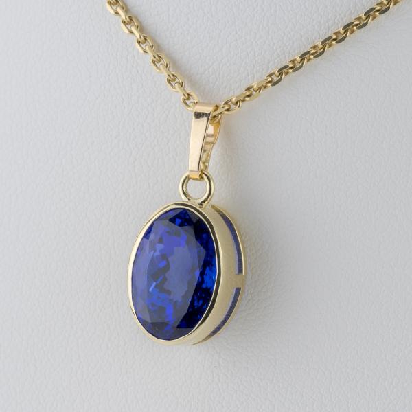 Anhänger aus 585er Gelbgold mit 7,43 ct Tansanit