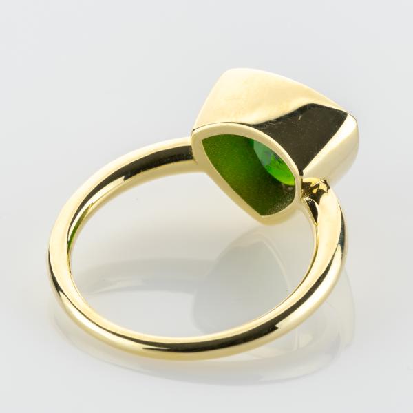 14k gold ring with a 3.51ct diopside