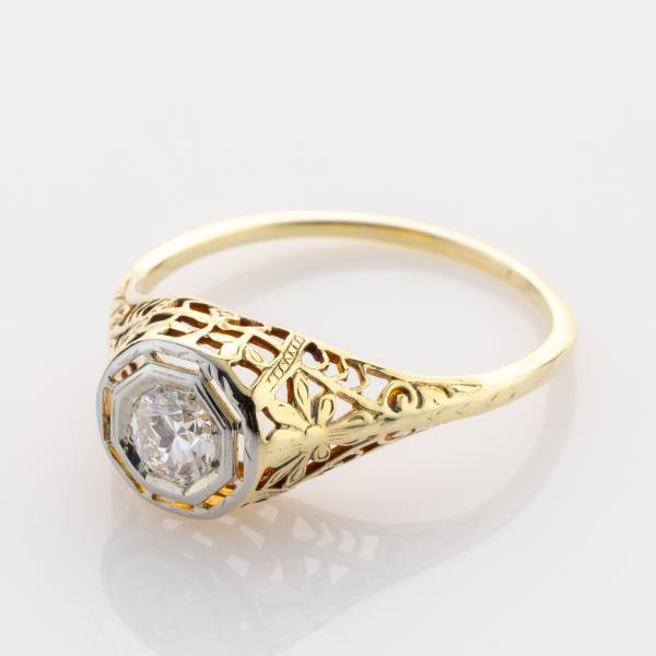 Art Deco Ring aus 585er Gold mit 0.40ct Brillant
