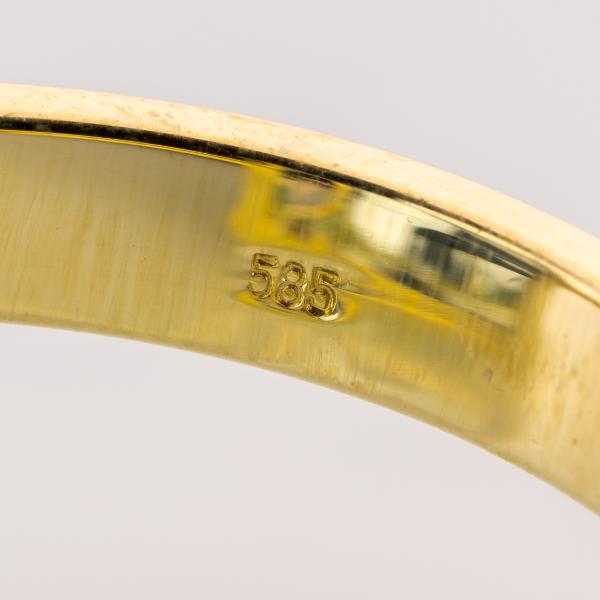 14k gold ring with an 28.50ct aquamarine