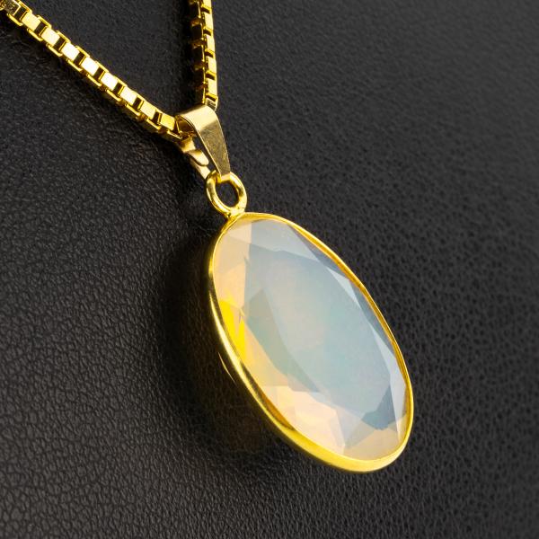 Anhänger (750er Gold) mit Opal