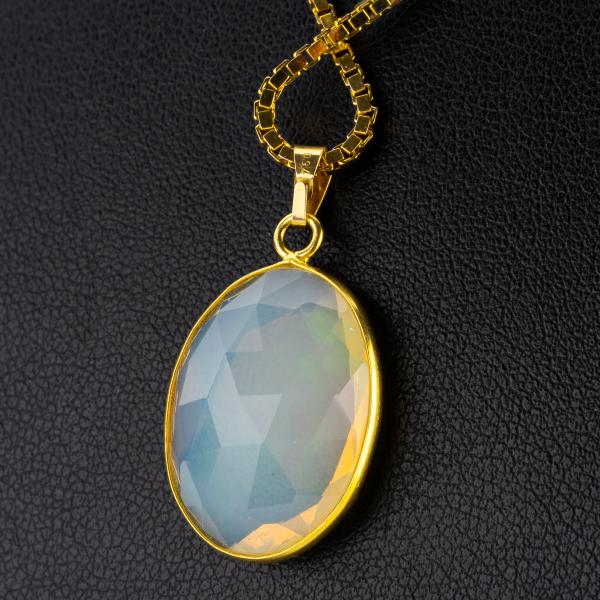 Anhänger (750er Gold) mit Opal