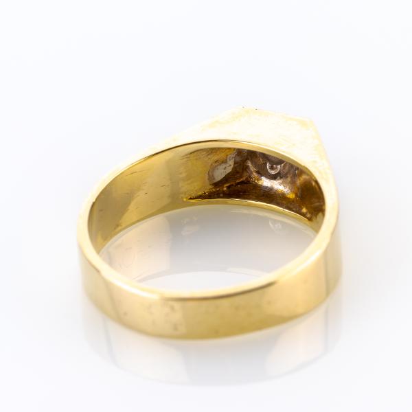 Ring aus 585er Gelbgold und Weißgold mit 0.13ct Brillant