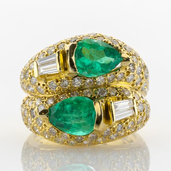 Vintage Ring aus 750er Gold mit 2.40ct Smaragden und 2.40ct Brillanten