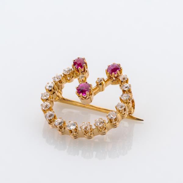 Antike Brosche (585er Gold) mit Rubinen und Altschliffbrillanten