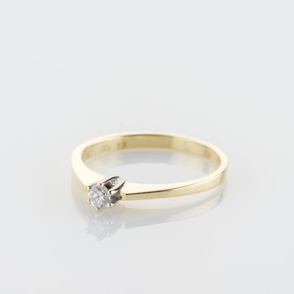 Ring in 585er Gold mit 0.10 ct Brillant