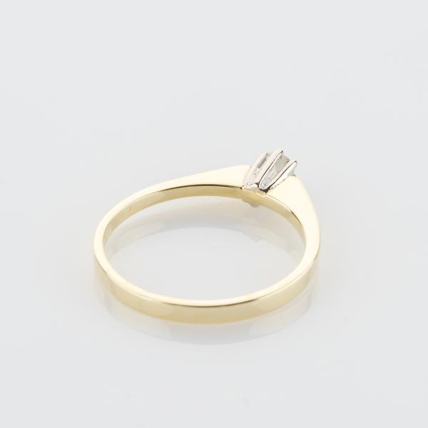 Ring in 585er Gold mit 0.10 ct Brillant