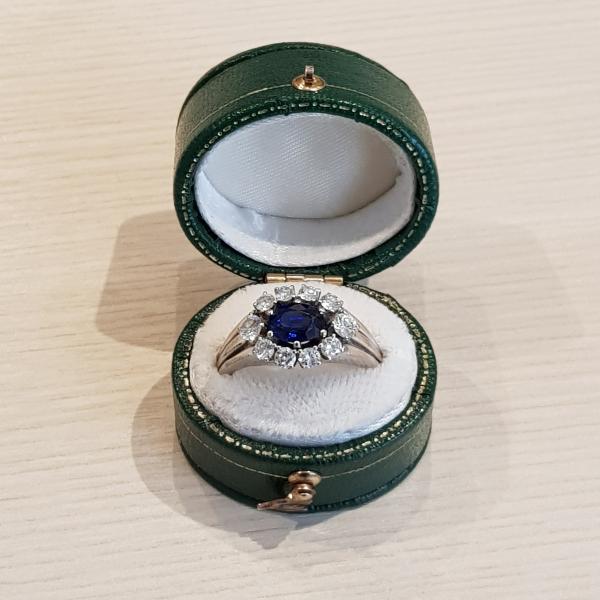 Eleganter Damenring 750er Gold mit 1.0ct Saphir und 0.40ct Brillanten