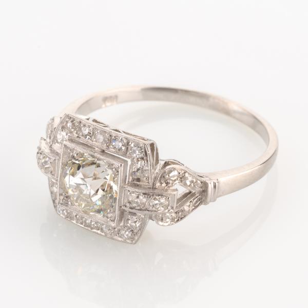 Art Deco Damenring (750er Gold) mit 1.50ct Brillanten