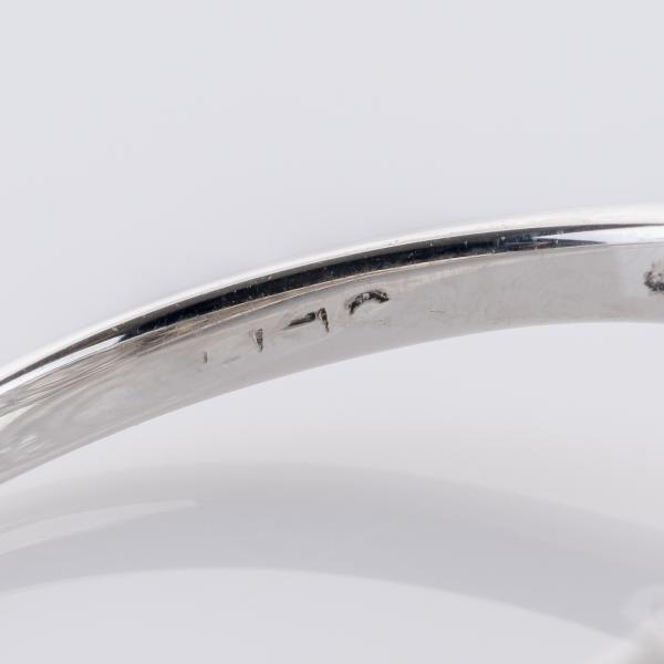 Ring aus 585er Weißgold mit 0,30 ct Diamant