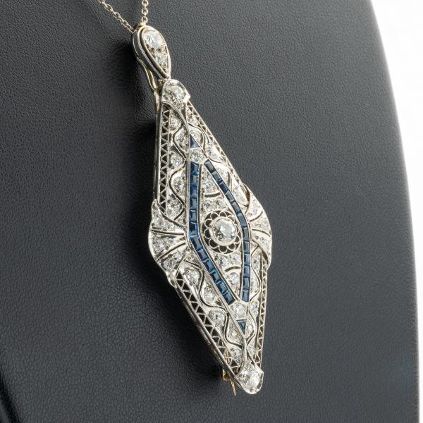 Art Deco Anhänger aus 585er Gold mit Brillanten und Saphiren