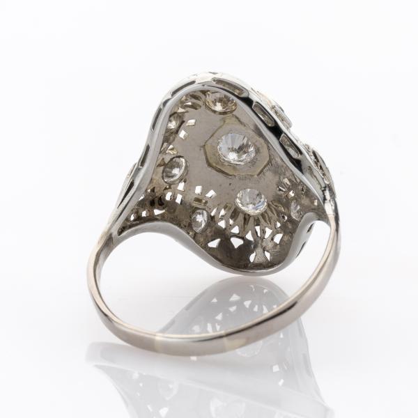 Art Deco Ring aus 585er Weißgold mit 0.80ct Brillanten