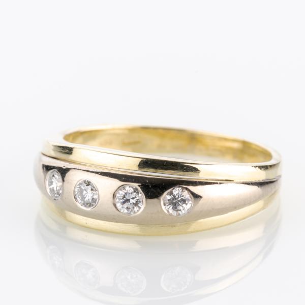 Ladies ring 14k gold with 0.22ct diamonds
