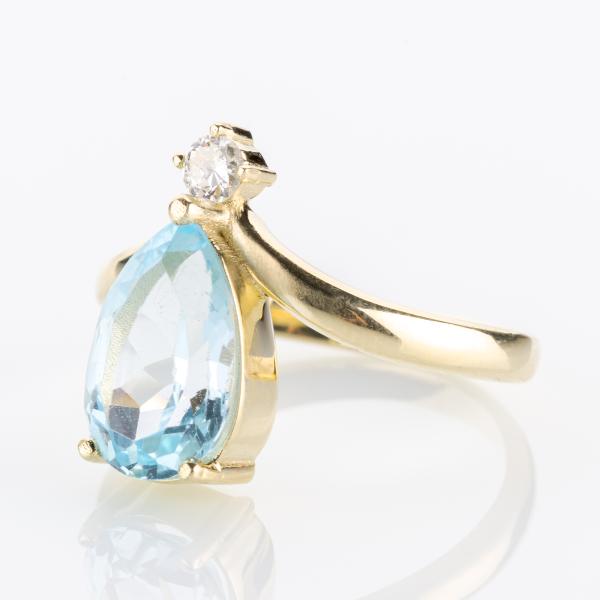 Damenring 585er Gold mit 3.39ct Topas und 0.10ct Brillant
