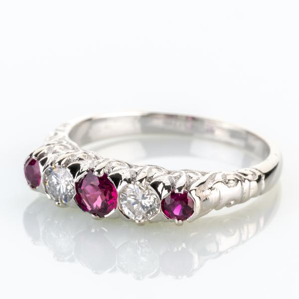 Retro Ring 585er Gold mit 0.45ct Rubinen und 0.42ct Brillanten