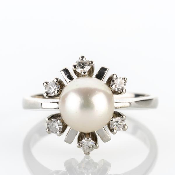 Ring 585er Gold mit Perle und 0.24ct Brillanten
