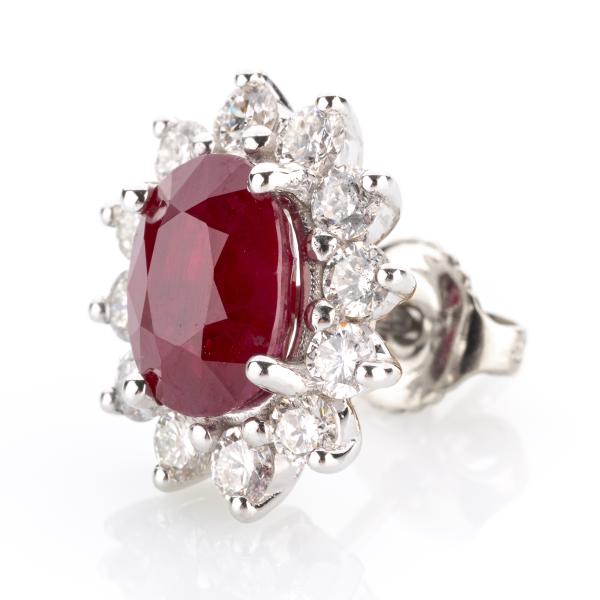 Ear studs 18k gold with 3.70ct rubies and 1.20ct diamonds