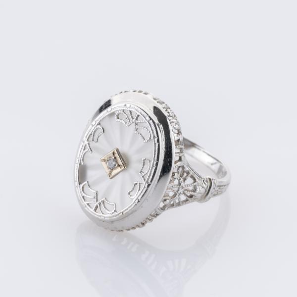 Ring aus 585er Weißgold mit Camphorglas und 0.02ct Brillant