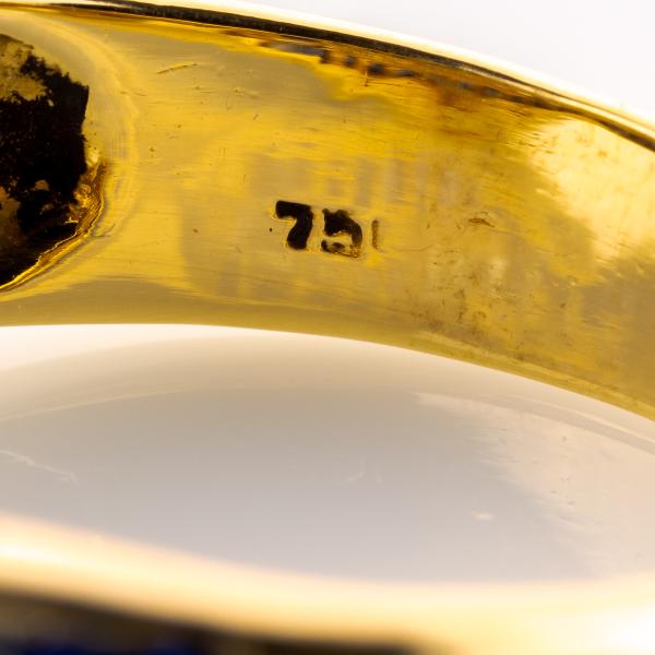 Ring aus 750er Gold mit 0.70ct Saphiren und 0.25ct Brillanten