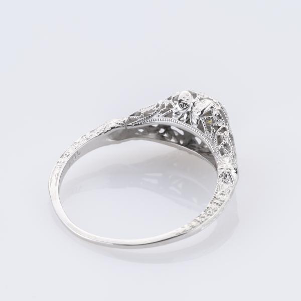 Ring aus 750er Weißgold mit 0.07ct Brillant