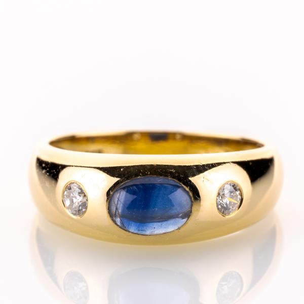 14k gold ring with a 1.0ct sapphire and 0.20ct diamonds