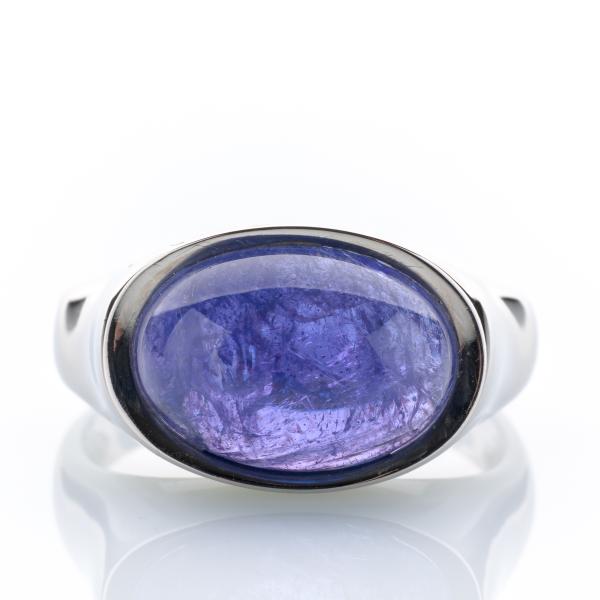 Platinum ring with a 4.0ct tanzanite