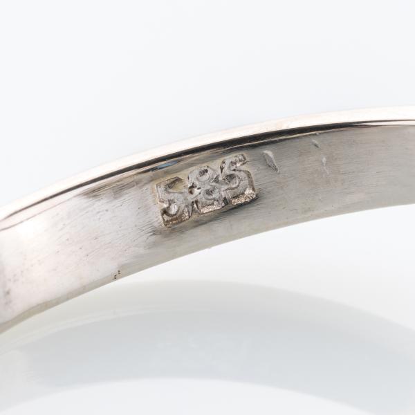 Ring aus 585er Weißgold mit 1.0ct Saphir und 0.20ct Brillanten