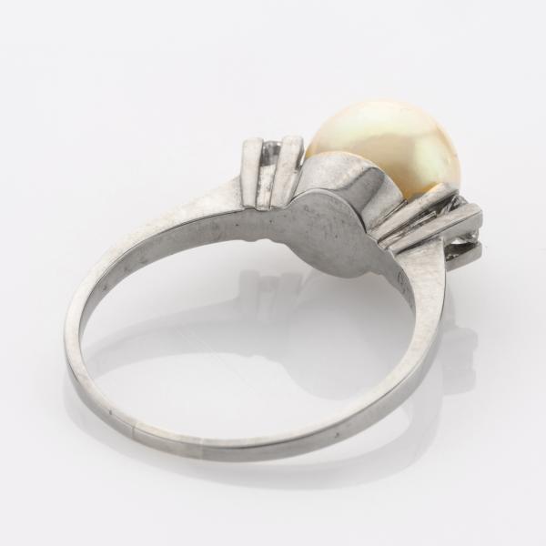 Ring aus 750er Gold mit Perle und 0.25ct Brillanten