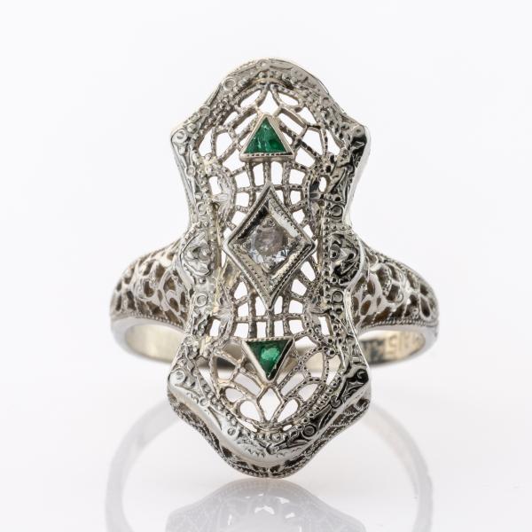 Art Deco Ring aus 585er Weißgold mit Brillant und Smaragden