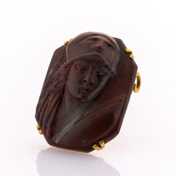 Antike Brosche aus 585er Gold mit Gagat