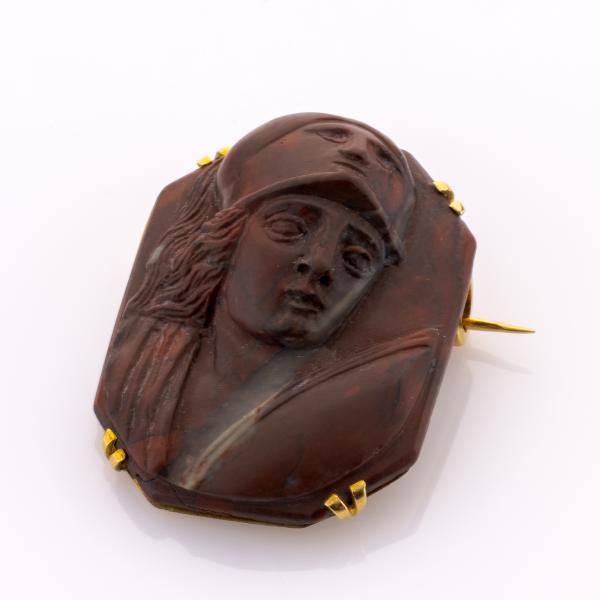 Antike Brosche aus 585er Gold mit Gagat