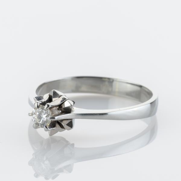 Vintage Ring aus 585er Weißgold mit Brillant