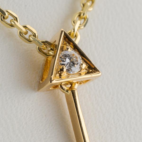 Modern 14k gold pendant with 0.13ct diamonds