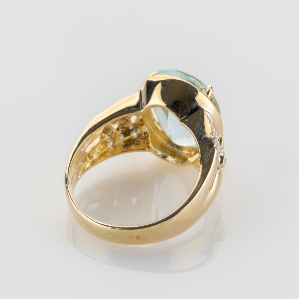 Ring aus 585er Gelbgold mit 7.70ct Aquamarin