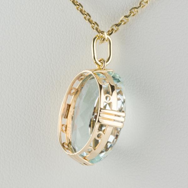 11 ct Aquamarine Pendant in 14k Yellow Gold