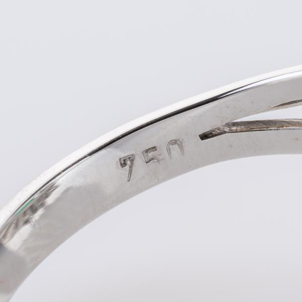 Ring aus 750er Weißgold mit 5 ct Smaragd und 1,4 ct Brillanten