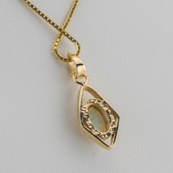 Anhänger aus 585er Gelbgold mit Opal