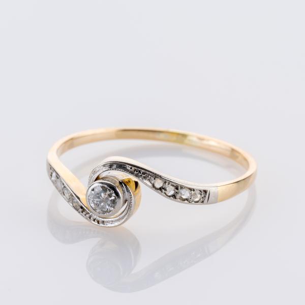 0.18ct Diamond Ring in 14K Gold