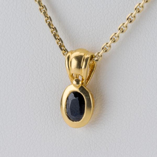 0.50 carat Sapphire Pendant in 18K Yellow Gold