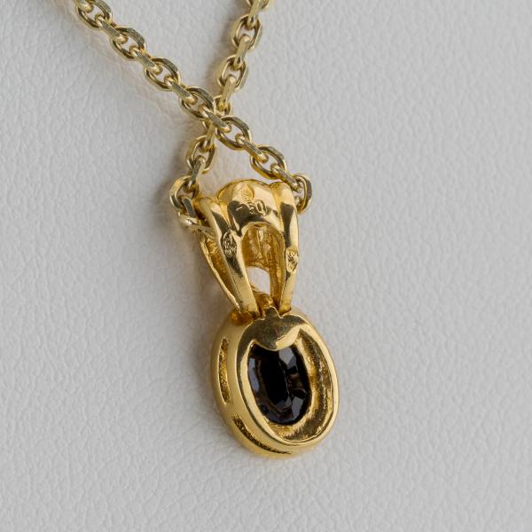 0.50 carat Sapphire Pendant in 18K Yellow Gold