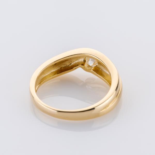 Ring aus 585 Gelbgold mit 0,20 ct Brillant
